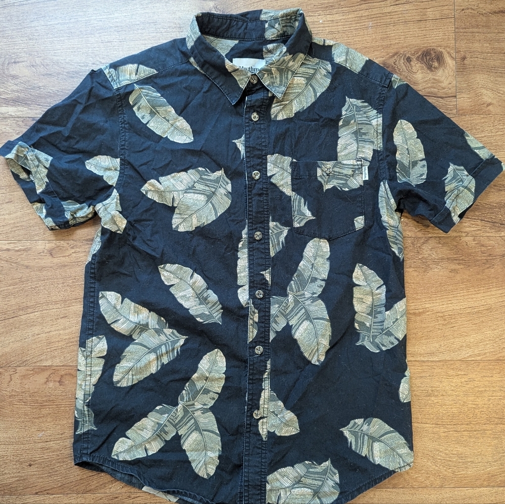 Rhythm Black and Tan Feather Palm Leaf Print Men's Shirt | Size Small